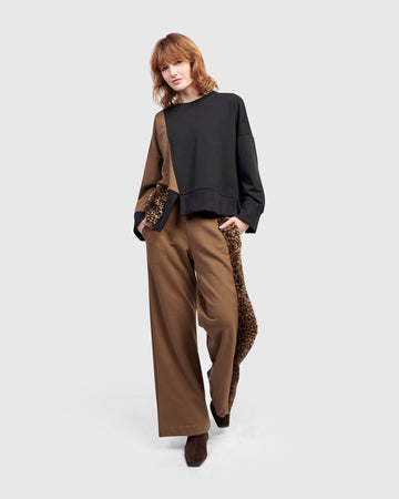 alembika-urban-strut-relaxed-hose-camel image 6