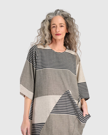 alembika-urban-unfurl-pocket-kleid-sand-stripes-relaxed image 3