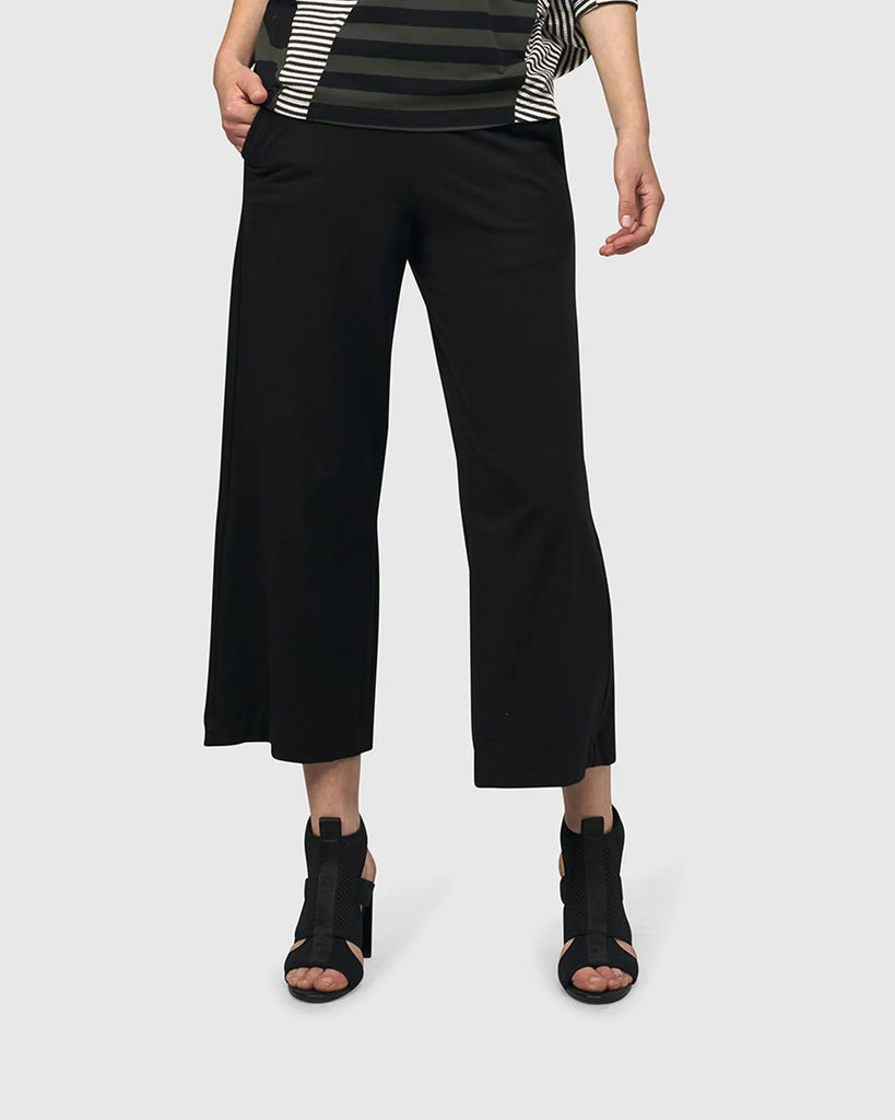 alembika-urban-citypop-pants-black-damen-cropped-hose image 1