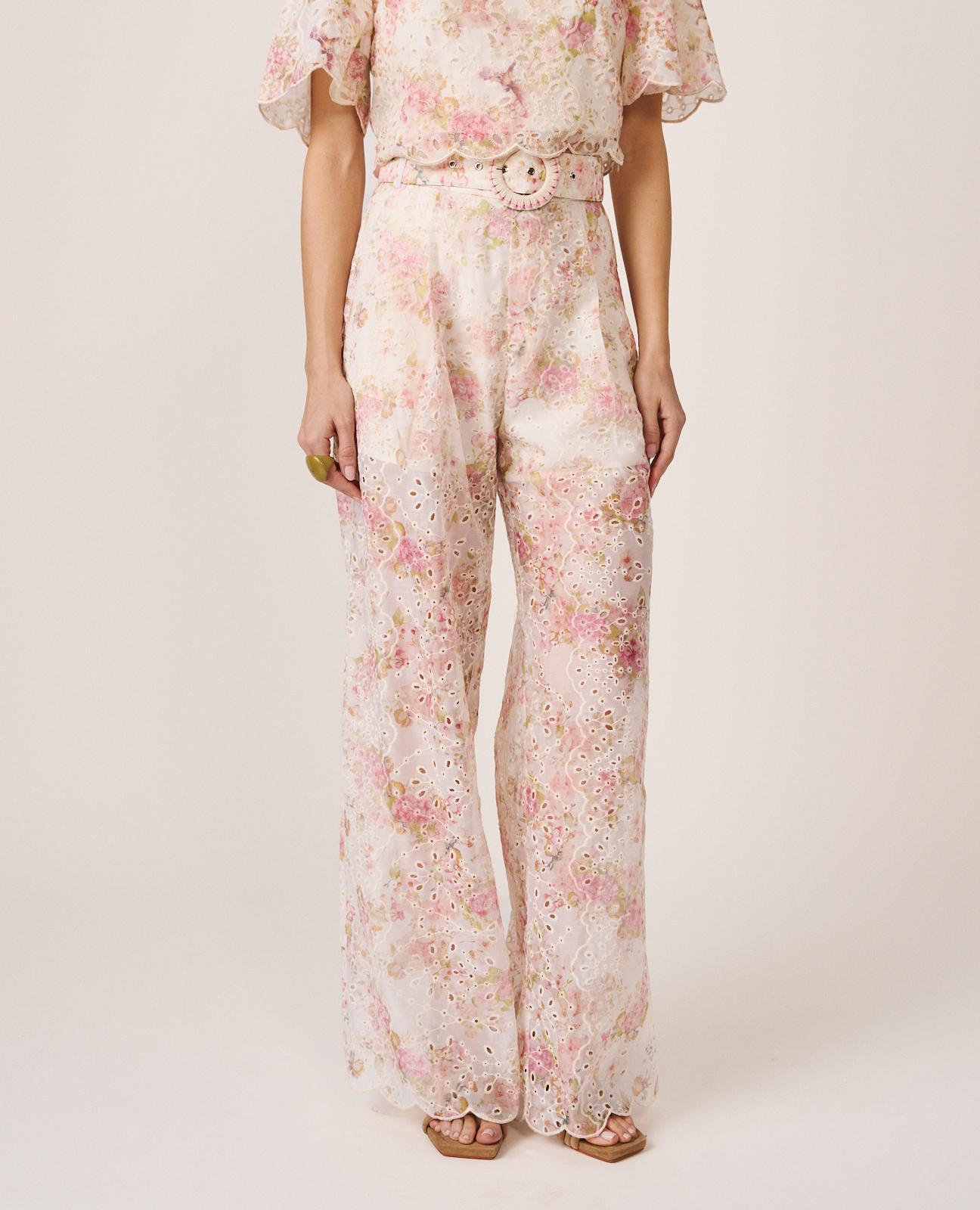 alma-en-pena-plissee-hose-wide-leg-mit-blumenprint-rosa image 4