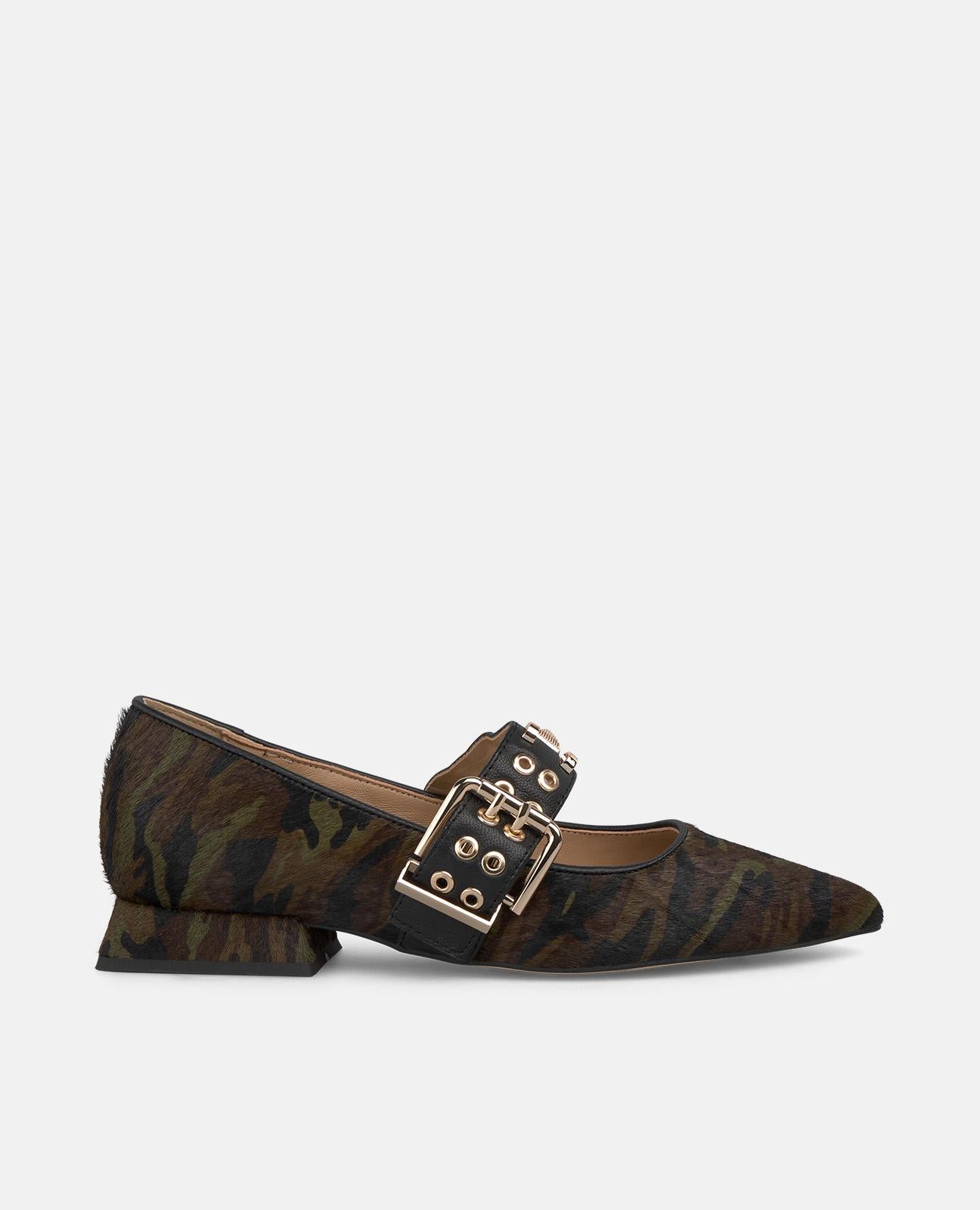 alma-en-pena-wide-buckle-shoe-flacher-schnallenschuh-2-cm-in-gr-n image 1