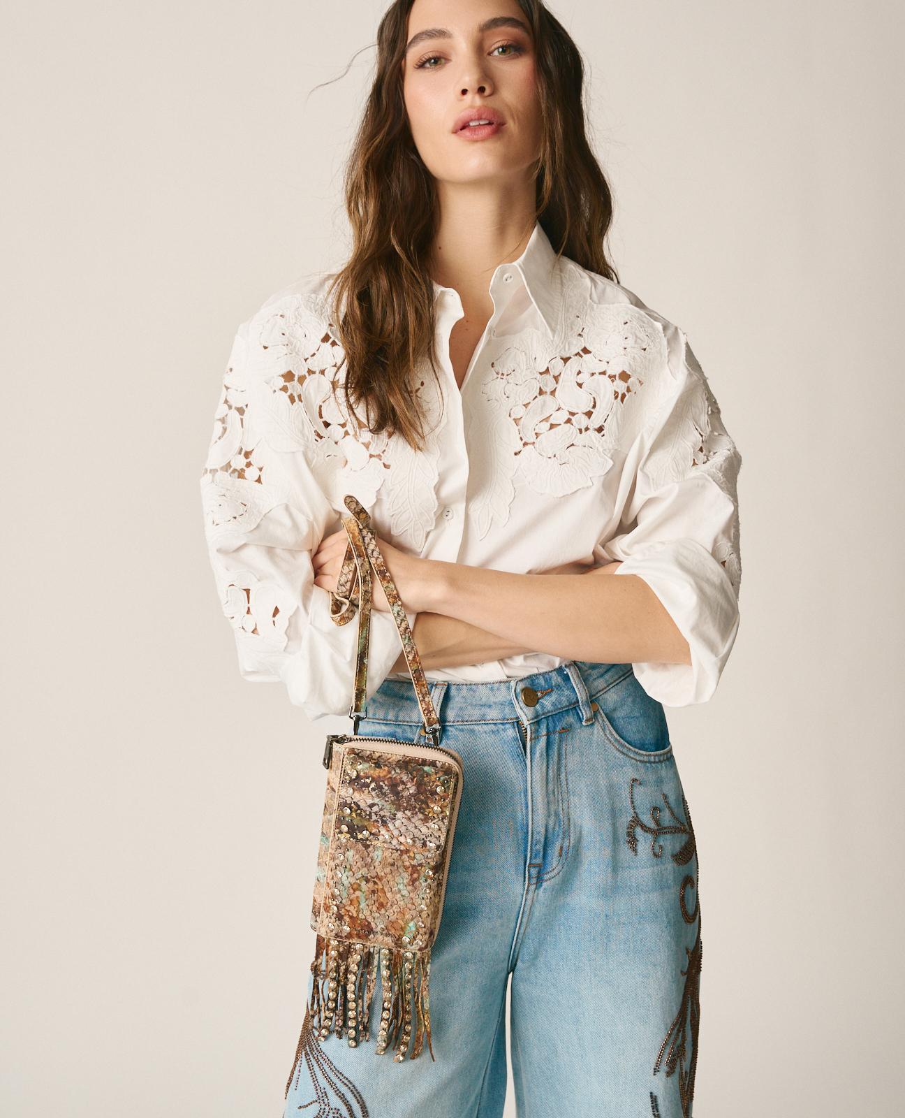alma-en-pena-natalia-clutch-nieten-leder-camel image 6