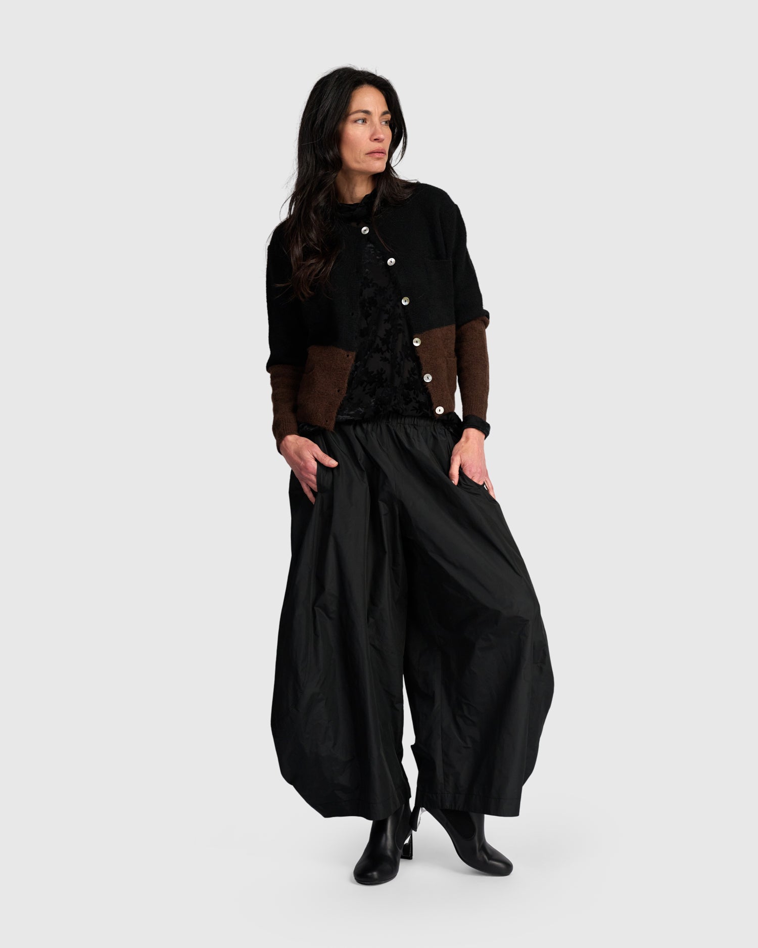 alembika-maeve-cardigan-black-choco-strickjacke image 3