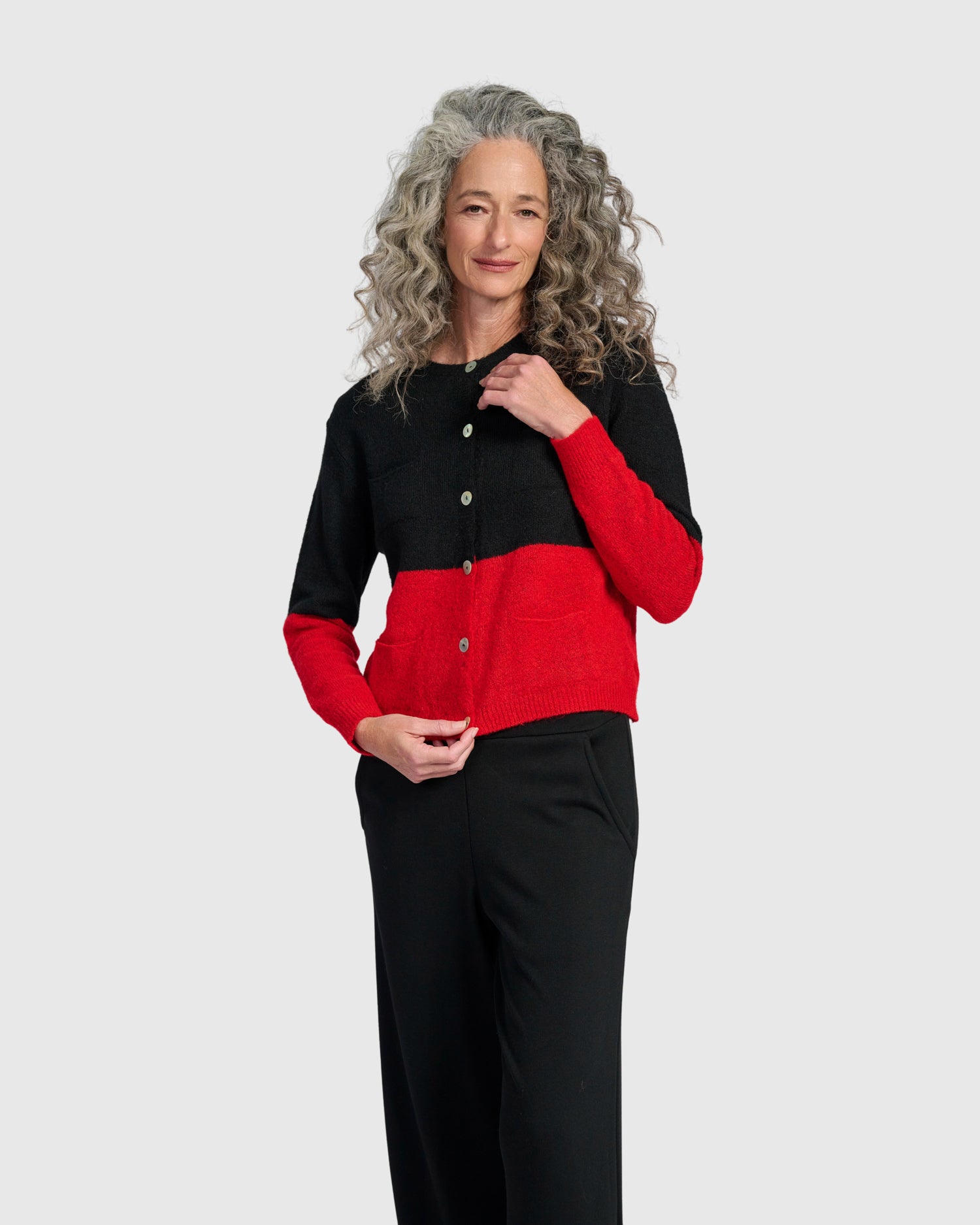 alembika-maeve-cardigan-black-crimson image 6