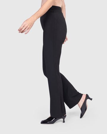 alembika-essential-kick-flare-hose-schwarz image 6