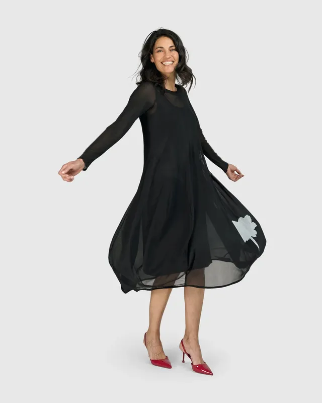 alembika-tekbika-charlotte-crew-cocoon-kleid-tulle image 1