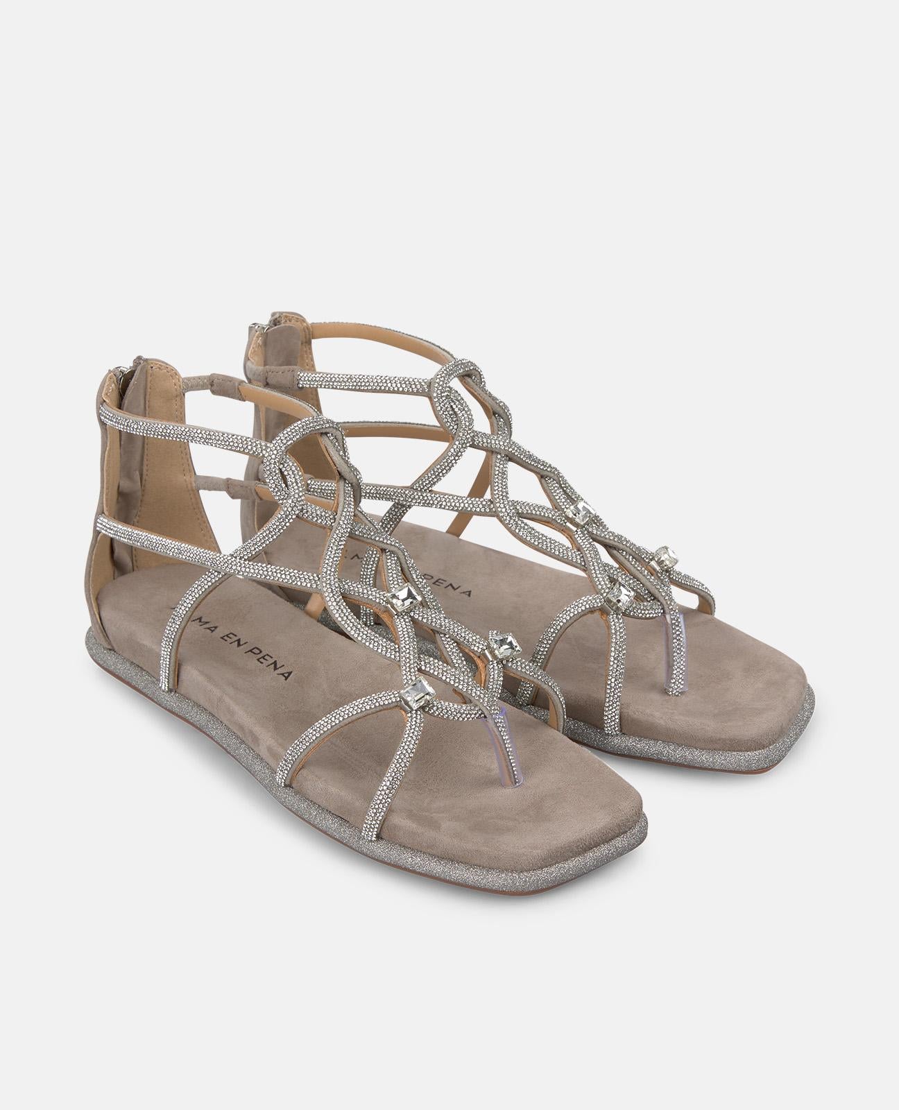 alma-en-pena-flat-sandal-with-tangled-straps-flache-sandale-grau-strass-2-cm image 2