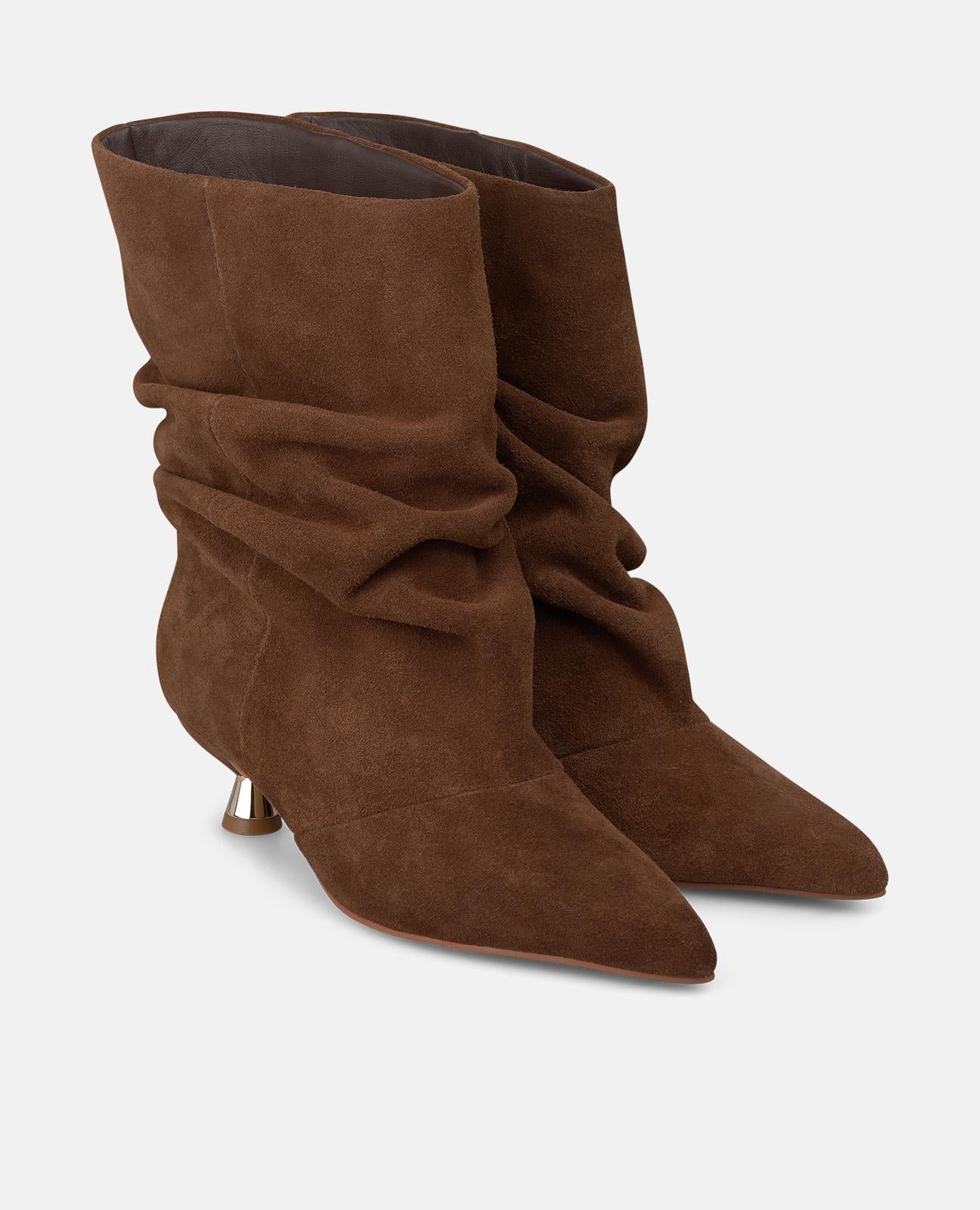 alma-en-pena-suede-stiefeletten-camel-mit-chupete-absatz-offen image 2