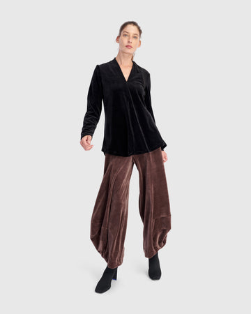 alembika-everyday-velvet-v-neck-top-black image 2