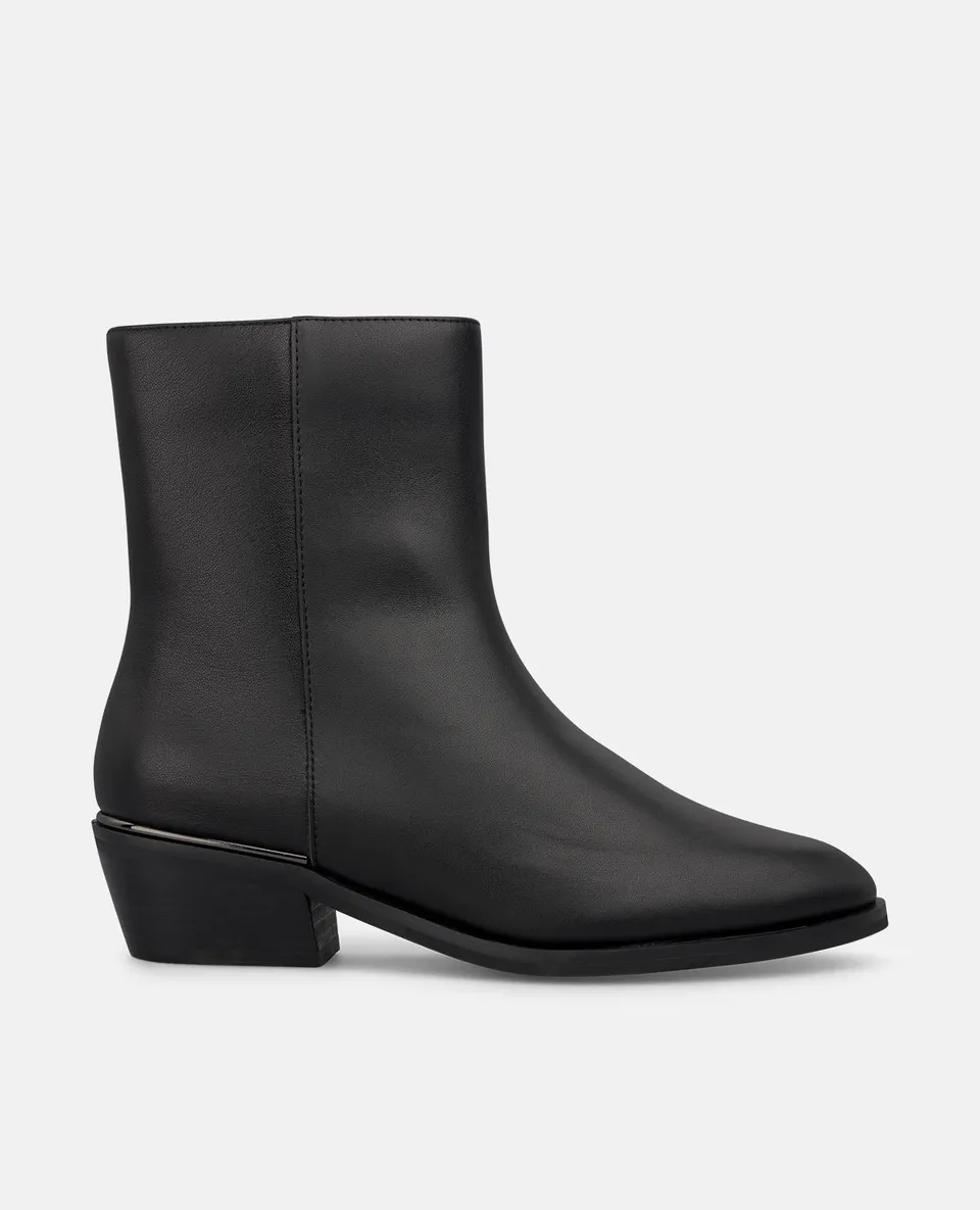 alma-en-pena-flache-stiefelette-spitz-schwarz image 1