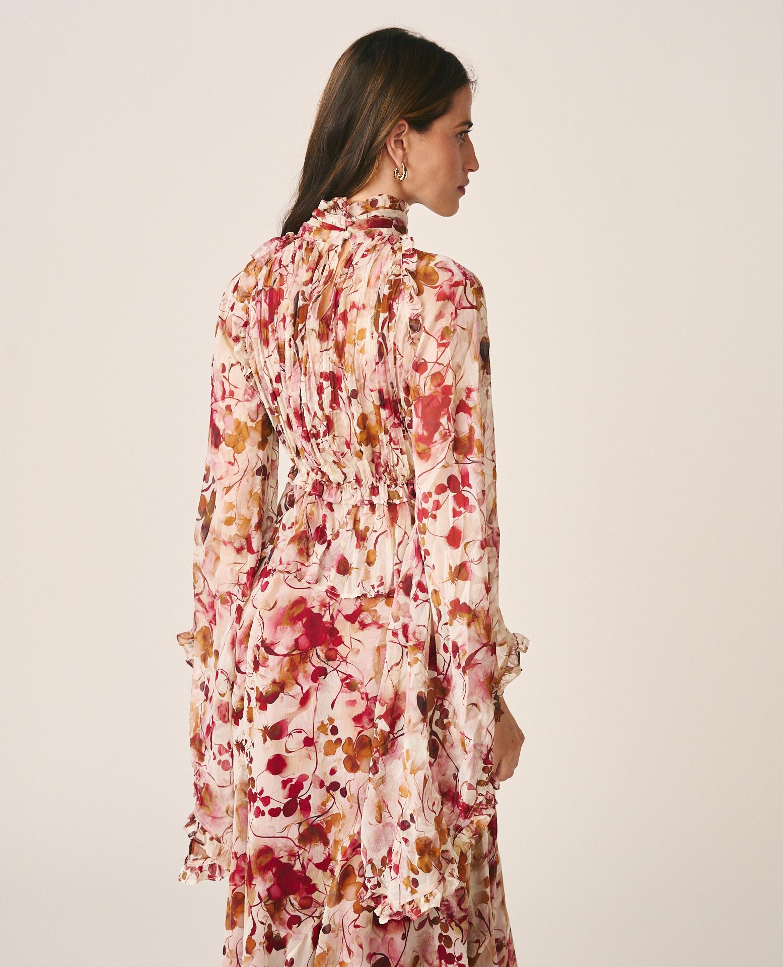 alma-en-pena-floral-pleated-blouse-chiffonbluse-rosa-blumen-plissee image 6