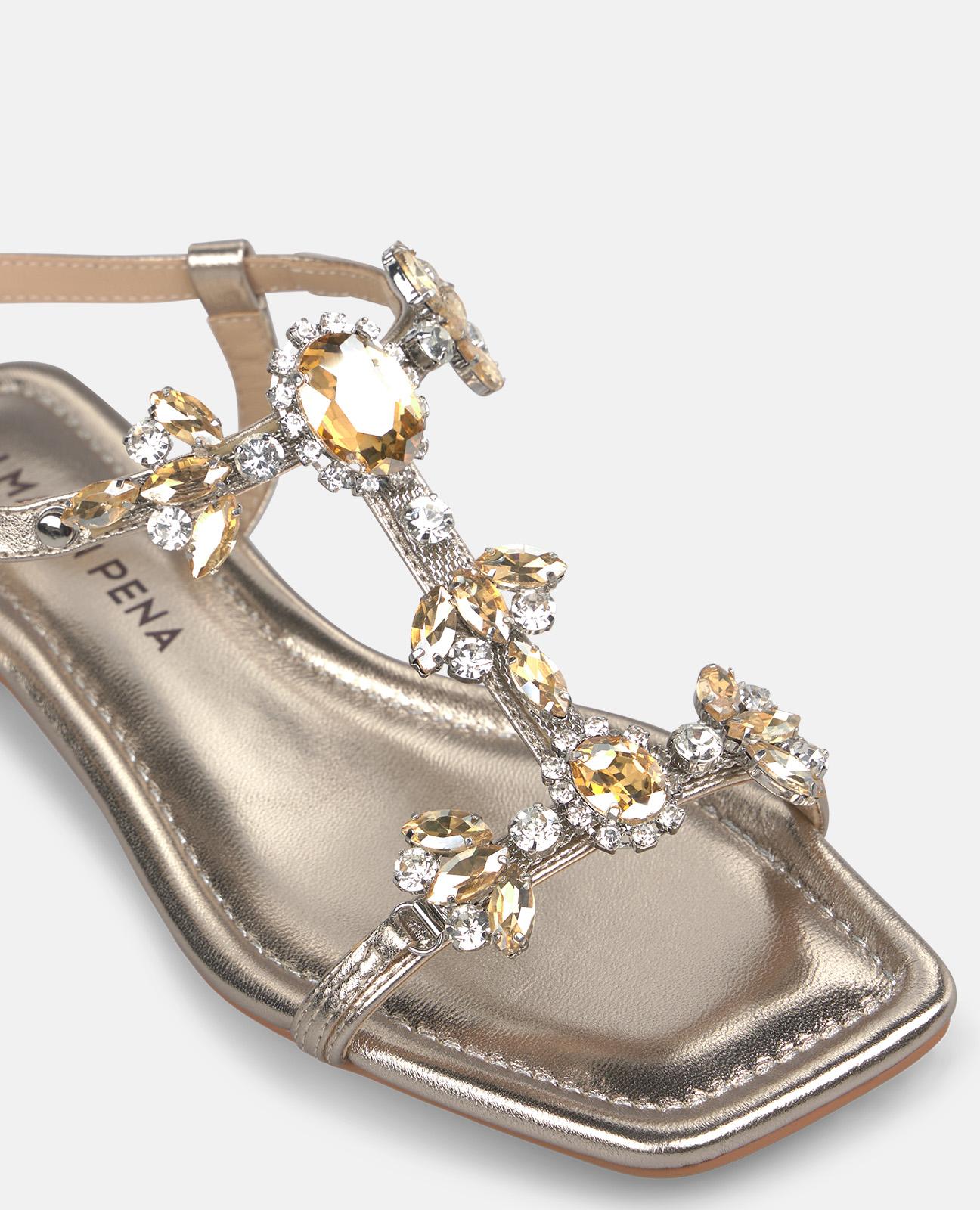 alma-en-pena-sandalen-bronze-flach-mit-schmucksteinen-und-2-cm-absatz image 4