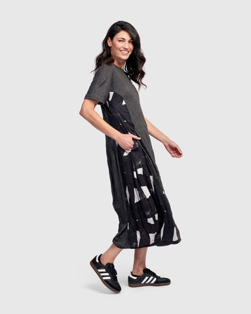 alembika-scarlett-t-shirt-dress-red-midikleid-mit-taschen image 4
