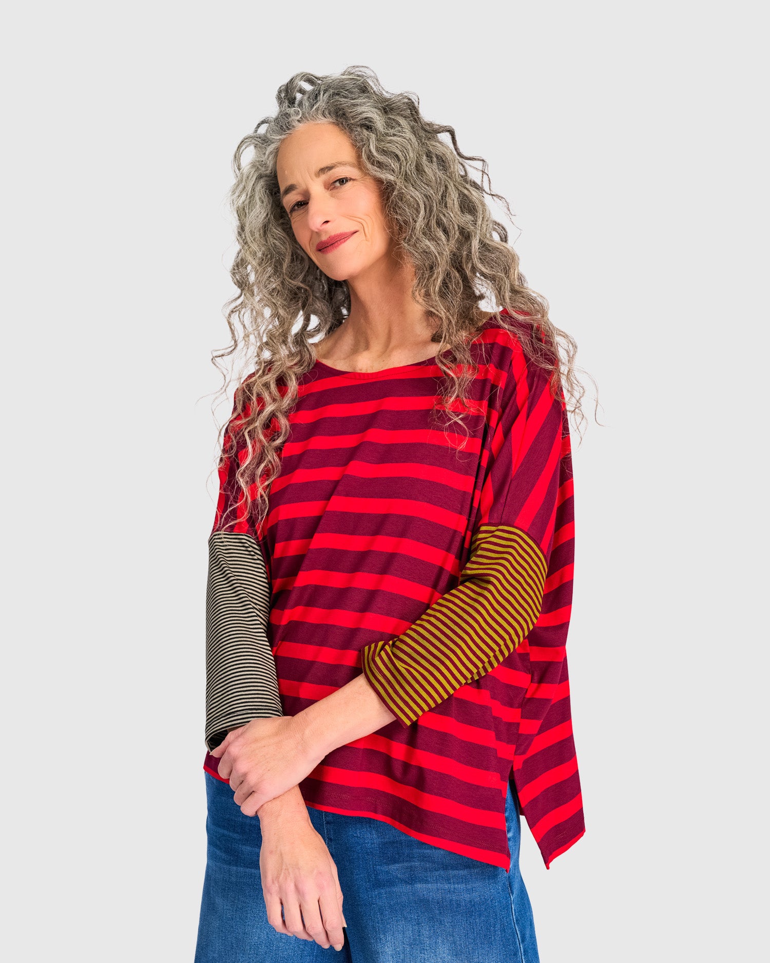 alembika-ruby-boxy-tee-damen-shirt-red-stripe image 7