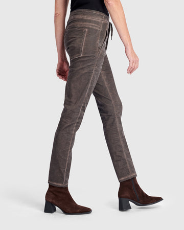 alembika-washed-iconic-stretch-jeans-brown-jeans image 4