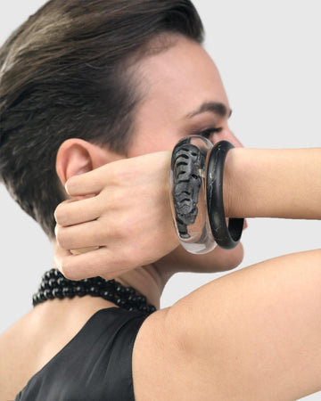 alembika-tiger-inlay-armreif-silber-handbemachter-bangle image 3