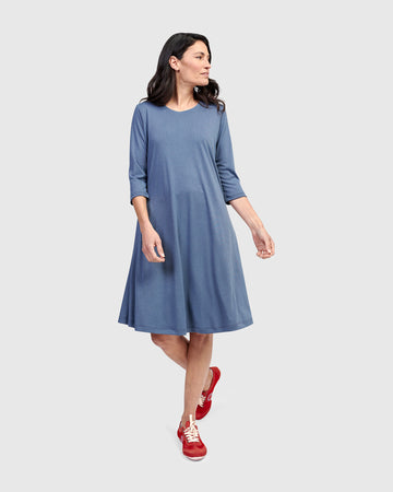 alembika-essential-relaxed-kleid-blue-mist image 2