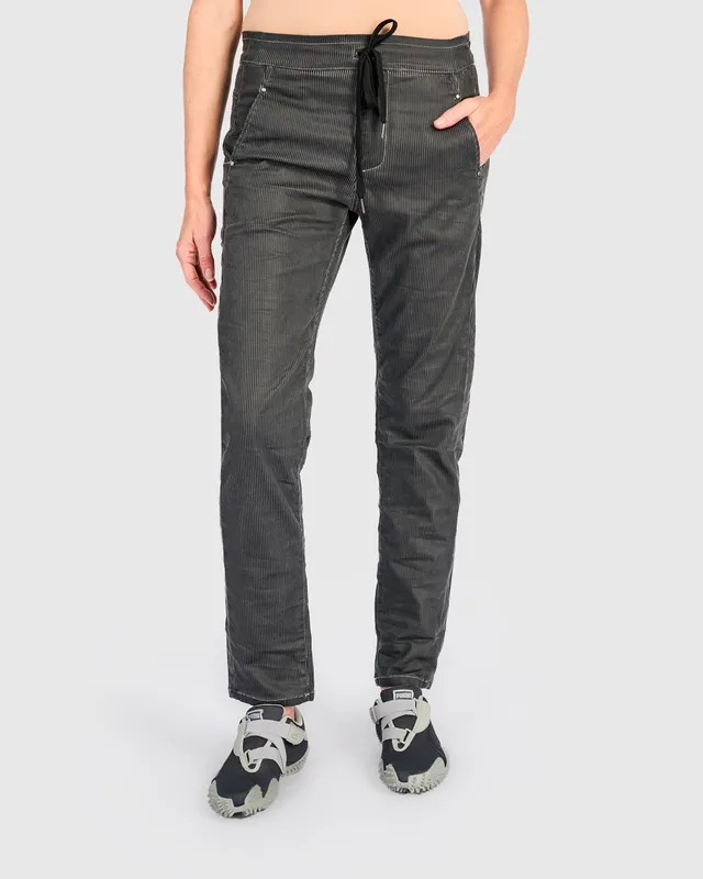 alembika-pinstripe-iconic-stretch-jeans-carbon image 1