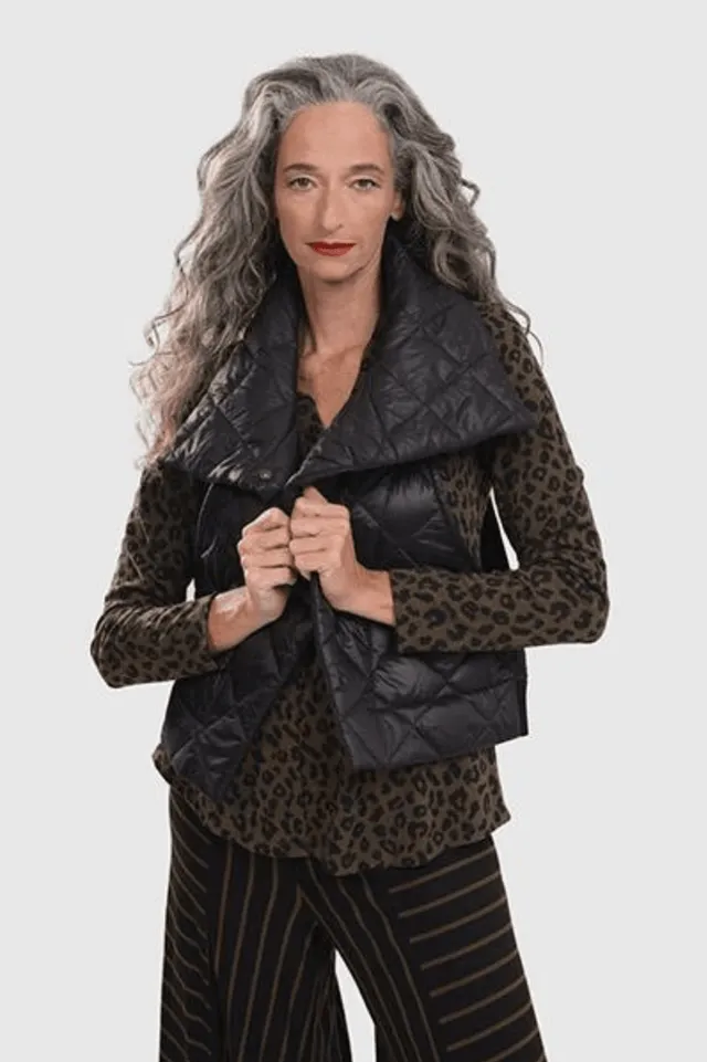 alembika-ether-fina-weste-black image 1