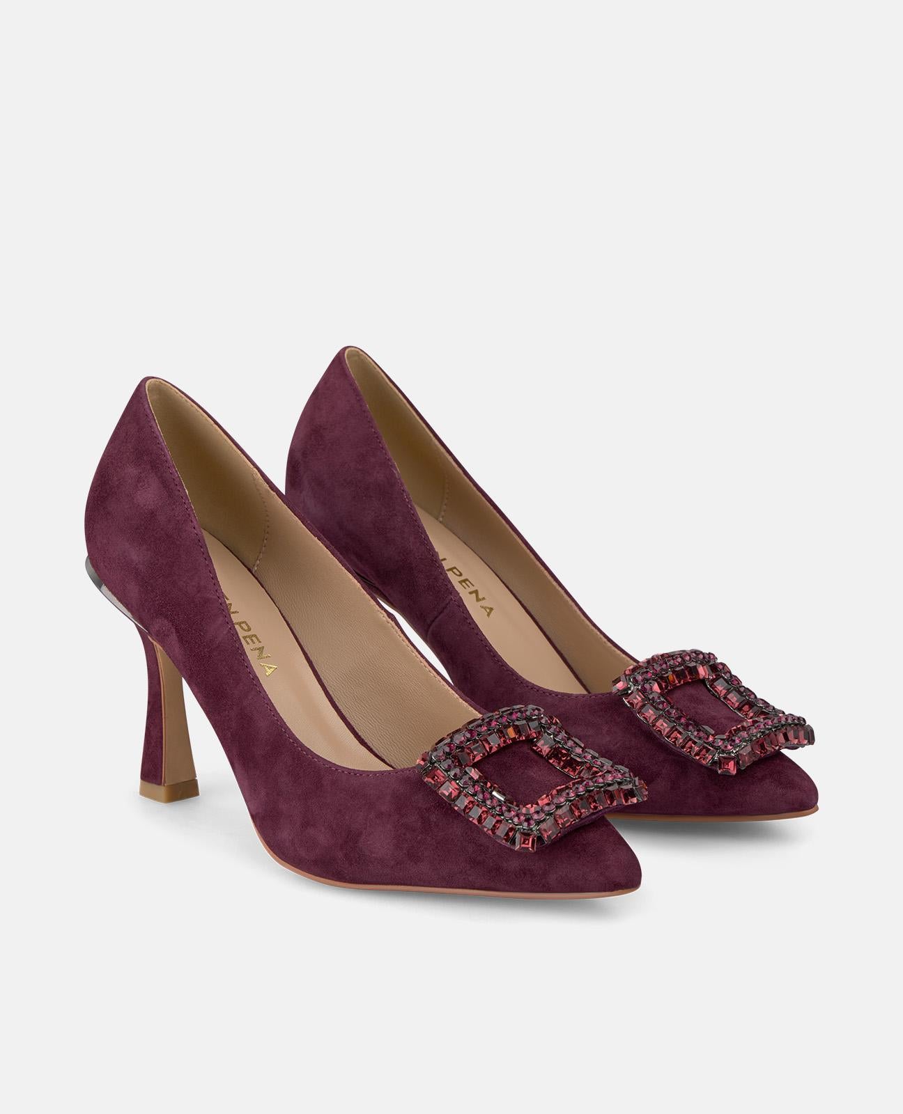 alma-en-pena-high-heel-pumps-mit-brosche-bordeaux image 2