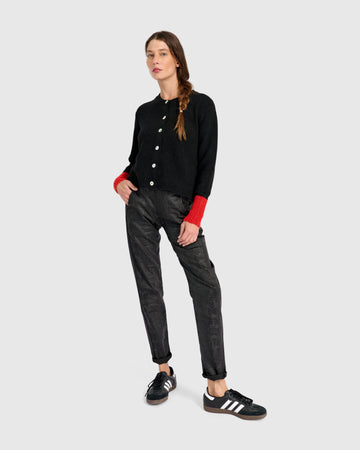 alembika-blackbird-cardigan-schwarz-vermillion image 8