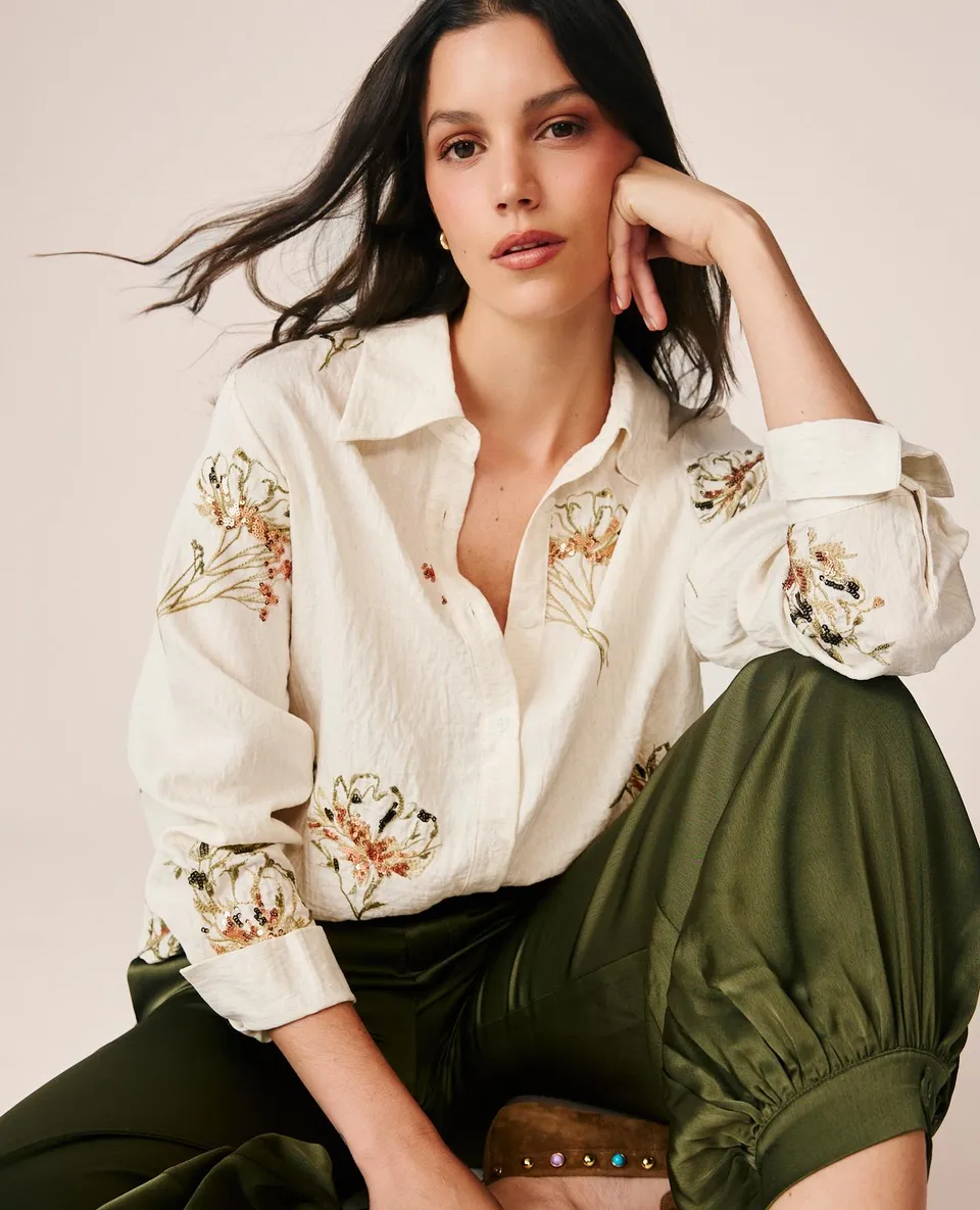 alma-en-pena-leinen-bluse-wei-mit-floral-stickerei-und-pailletten image 1