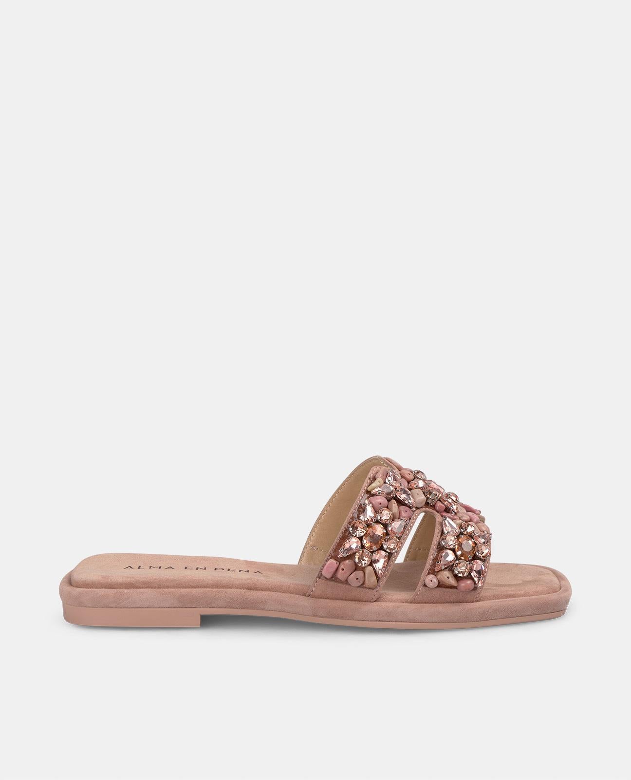 alma-en-pena-flat-sandal-with-ornamental-strap-flache-sandale-rosa-strass-1-cm image 1