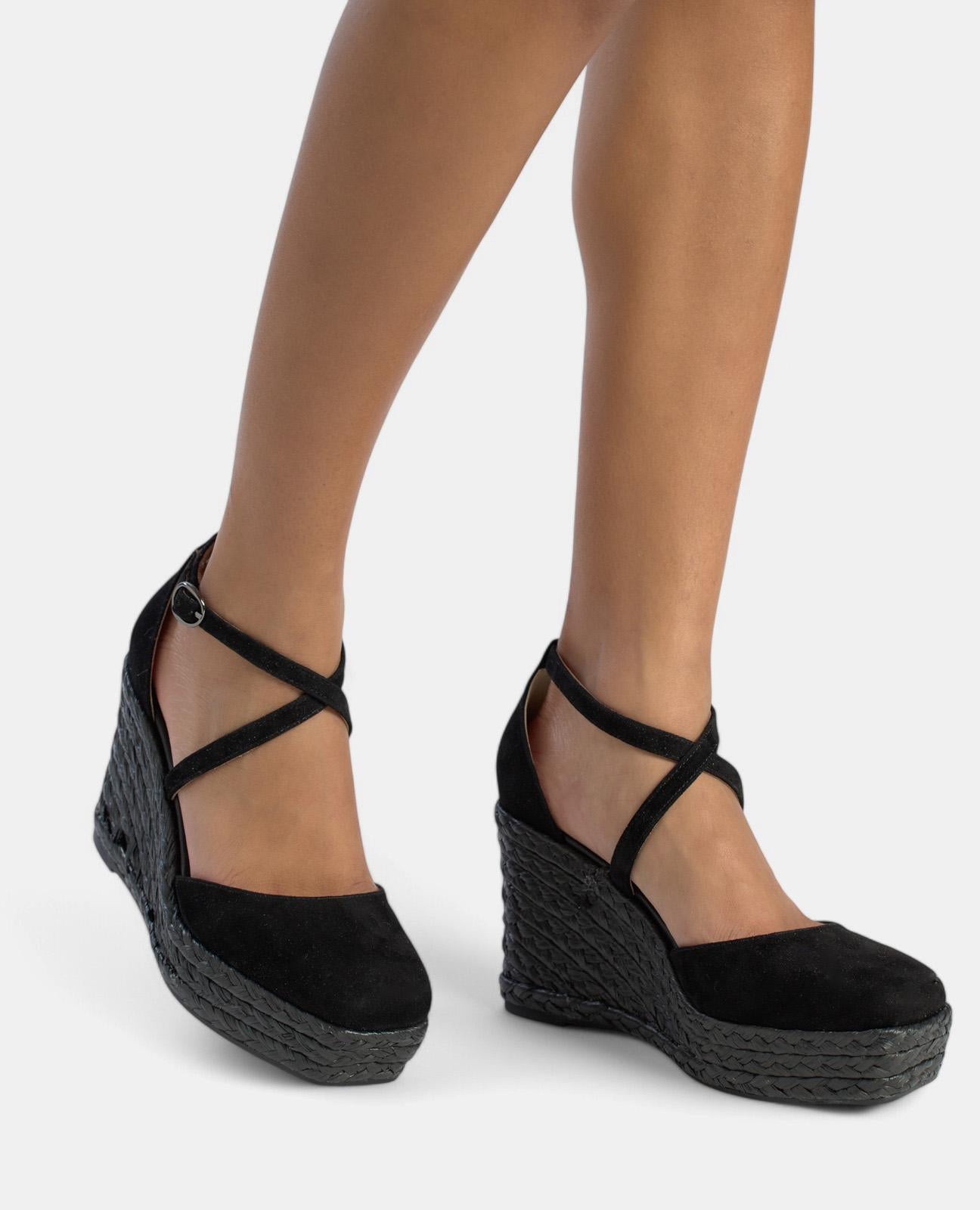 alma-en-pena-interlocking-leather-wedges-keilsandale-schwarz-9-cm image 4