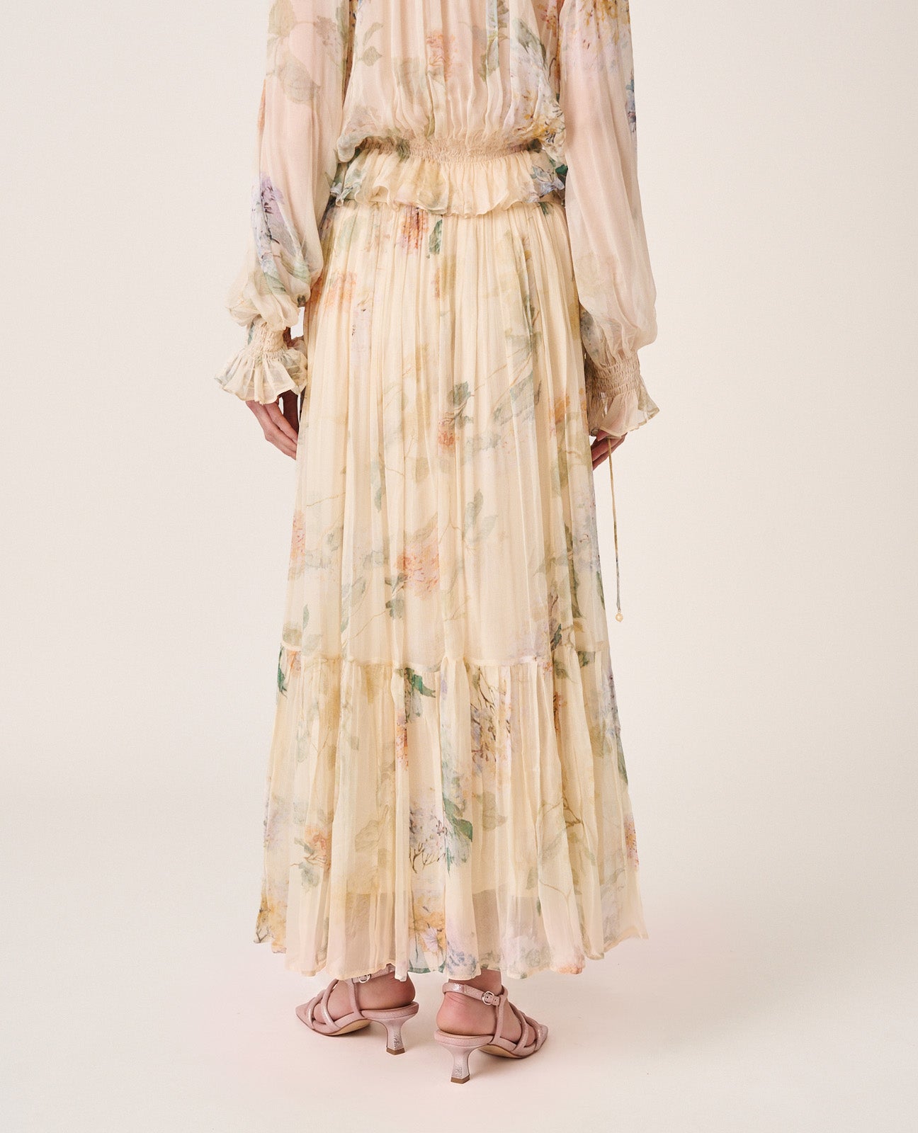 alma-en-pena-floral-midi-skirt-gebl-mter-midirock image 8