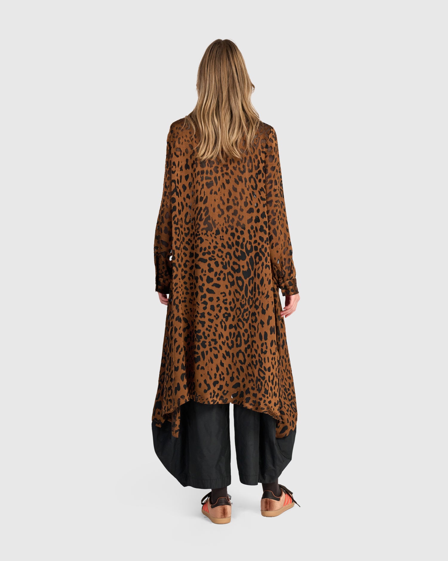 alembika-nadia-tunic-cognac-leopard-damen-tunika image 6