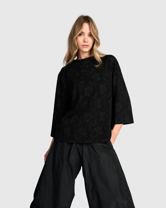 alembika-madrigal-top-damen-top-black-flora image 1