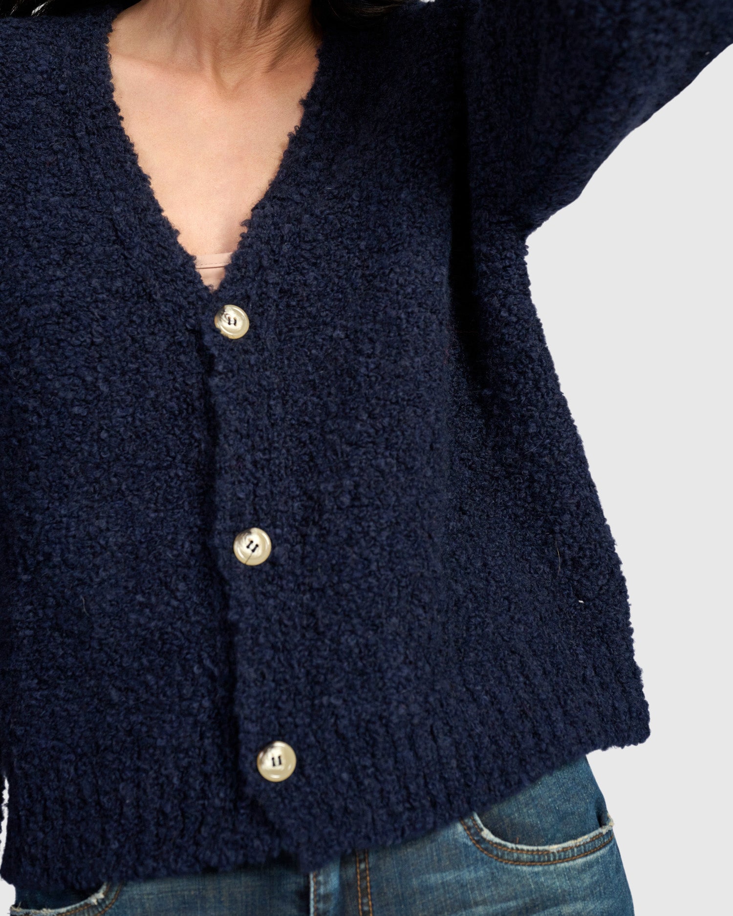 alembika-teddy-boucle-cardigan-midnight image 2