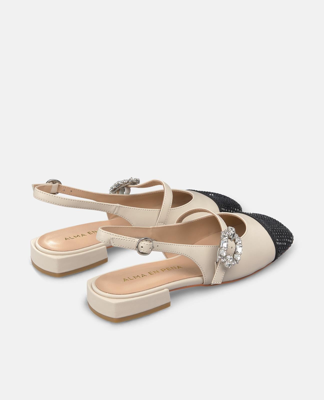 alma-en-pena-combi-pumps-flach-mit-strass-schnalle-wei image 3