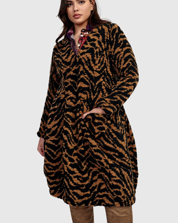 alembika-penny-cocoon-coat-tiger-midimantel-im-animal-print image 5
