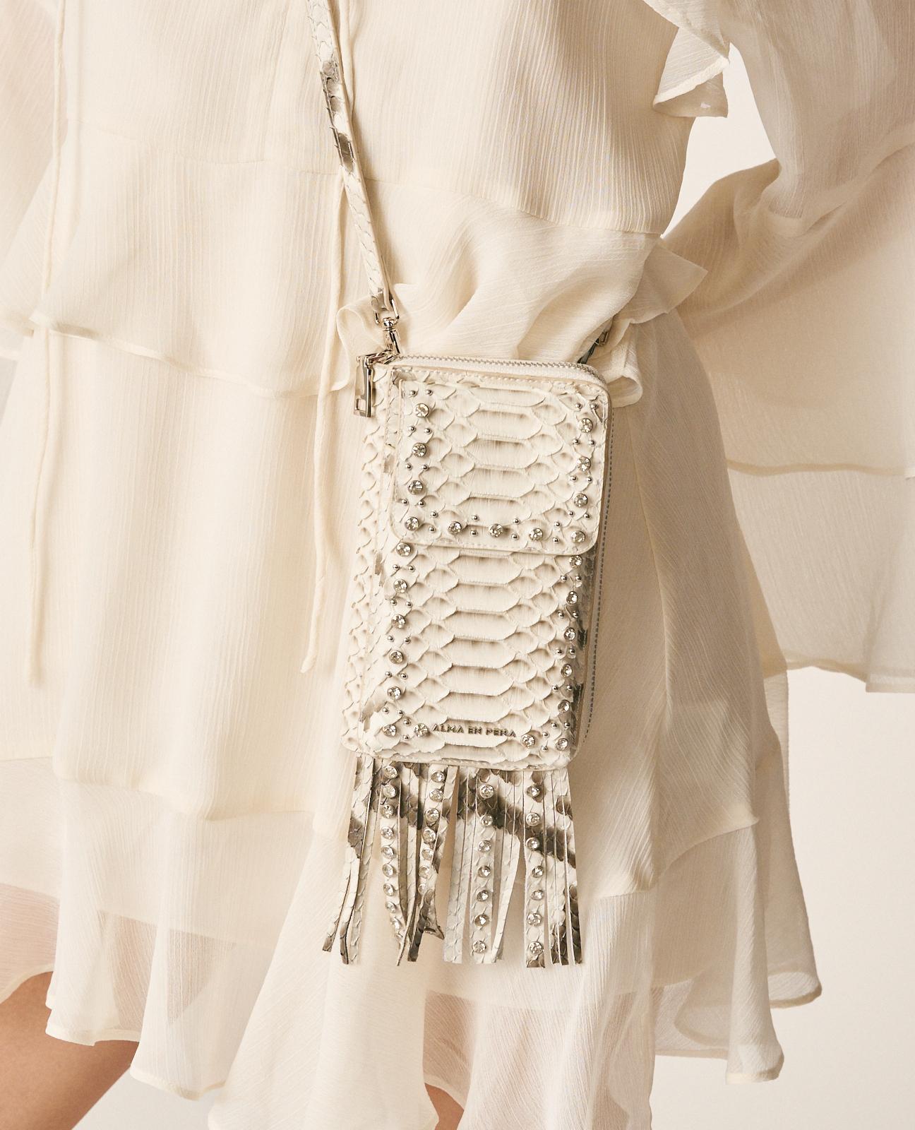 alma-en-pena-natalia-strass-clutch-tasche-grau-casual image 4
