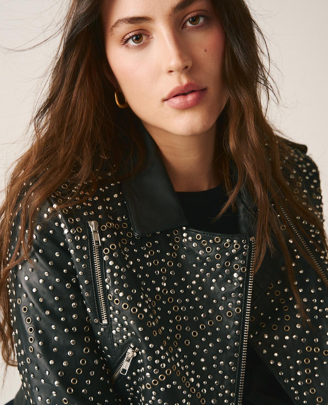 alma-en-pena-bikerjacke-mit-openwork-nieten-damen image 7