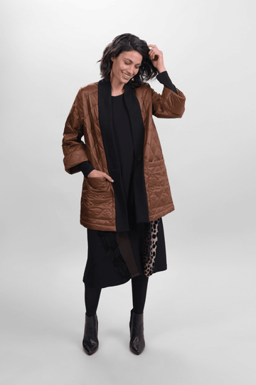 alembika-ether-jana-jacke-camel-steppjacke image 4