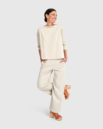 alembika-urban-boxy-top-cream-boxy-top-mit-stehkragen-und-kontraststreifen image 2