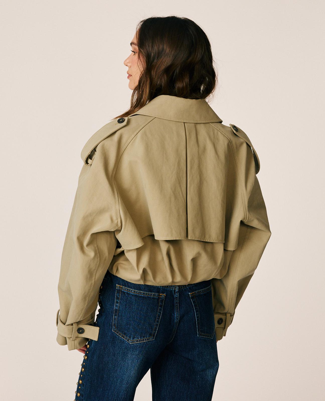 alma-en-pena-short-double-breasted-trenchcoat-beige-aus-baumwolle image 6