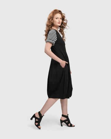 alembika-urban-daytime-cocoon-kleid-stripes image 2