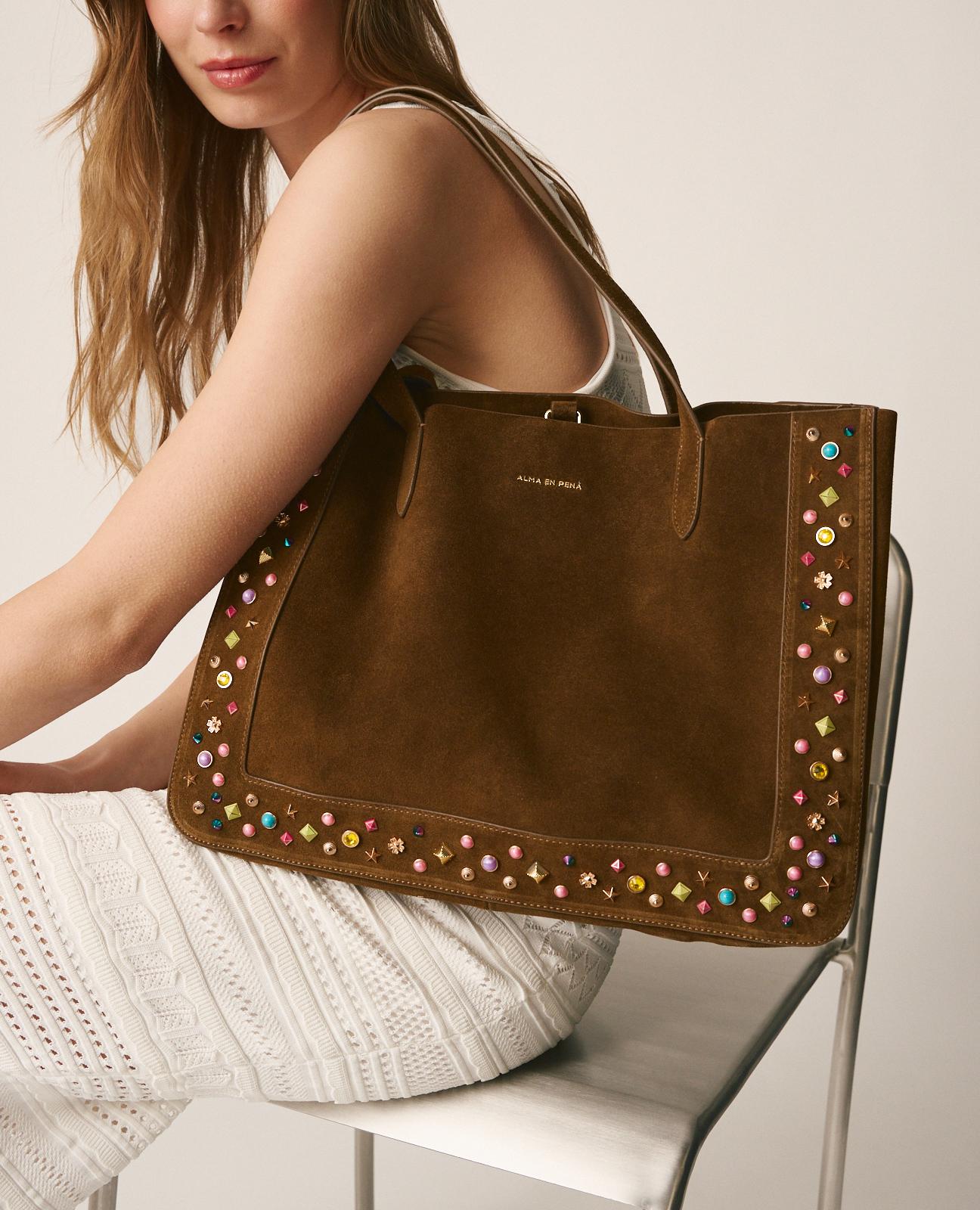 alma-en-pena-studded-shopper-bag-leder-shopper-camel-mit-nieten image 4