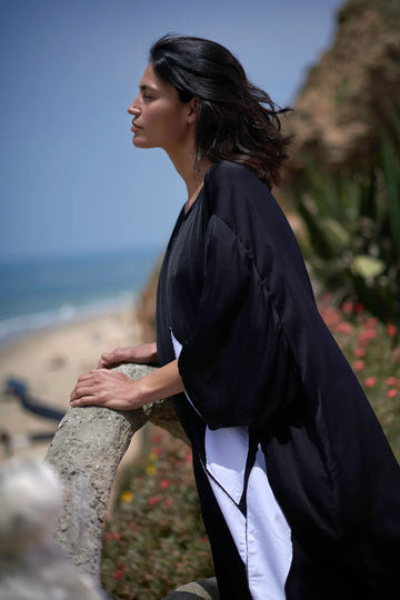 alembika-lotus-caftan-kleid-schwarz image 2