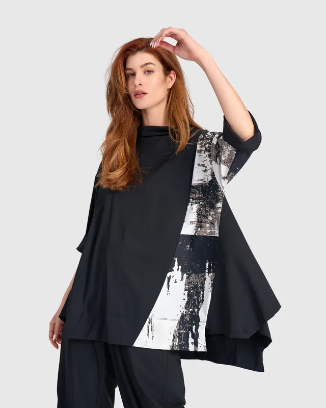 alembika-tekbika-oversized-trapeze-top-tunika-black-graphic image 1