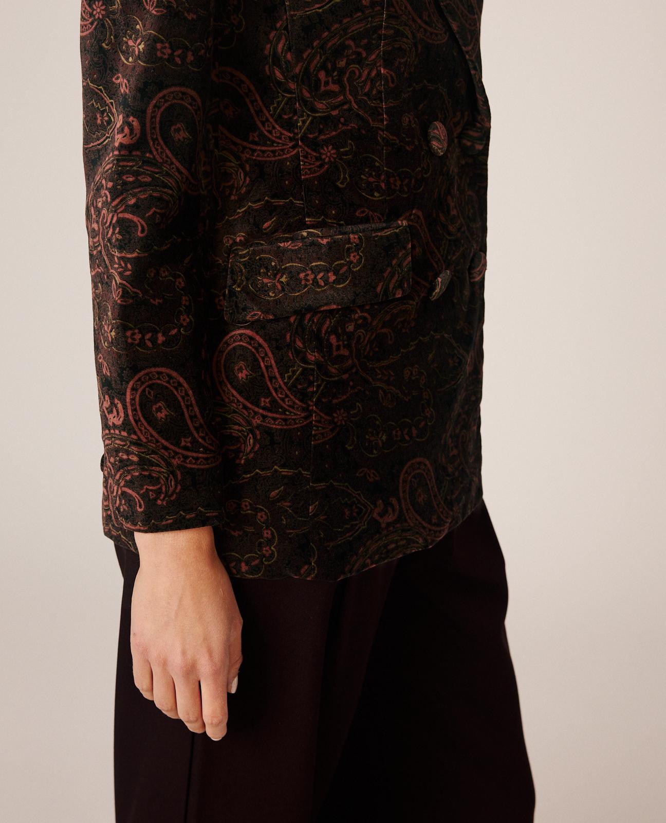 alma-en-pena-paisley-velvet-blazer-samtblazer-braun-wickeloptik image 7