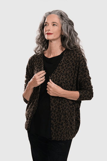 alembika-chiu-cardigan-moss-button-strickjacke image 5