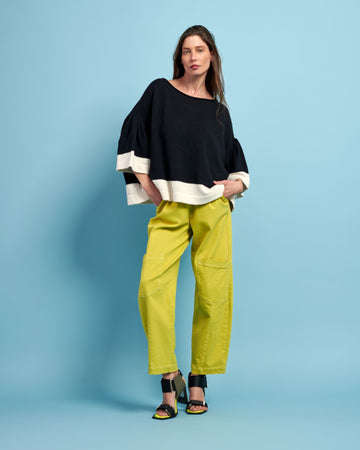 alembika-twill-papaya-relaxed-hose-marker-barrel-leg image 2