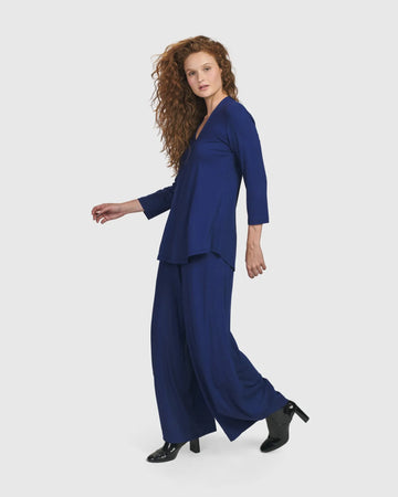 alembika-essential-v-neck-top-top-royal-blue image 3
