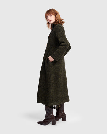 alembika-urban-tash-long-coat-khaki-langer-strickmantel image 5