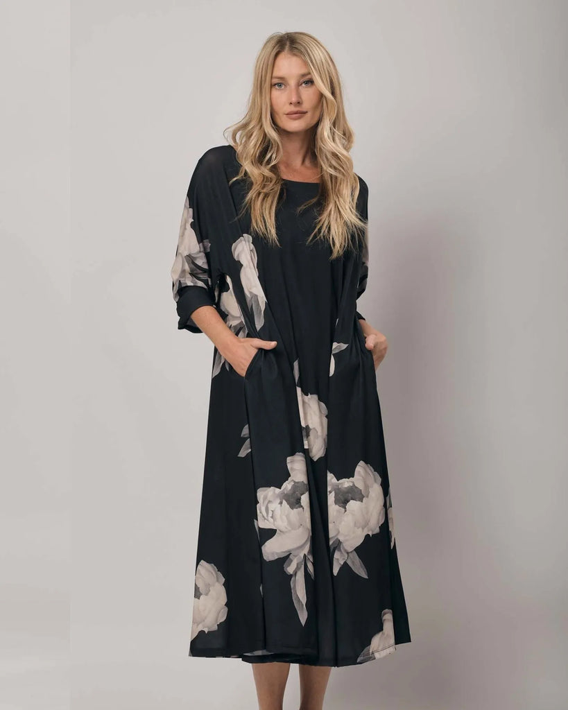 alembika-winslow-trapeze-kleid-roses-maxi image 1