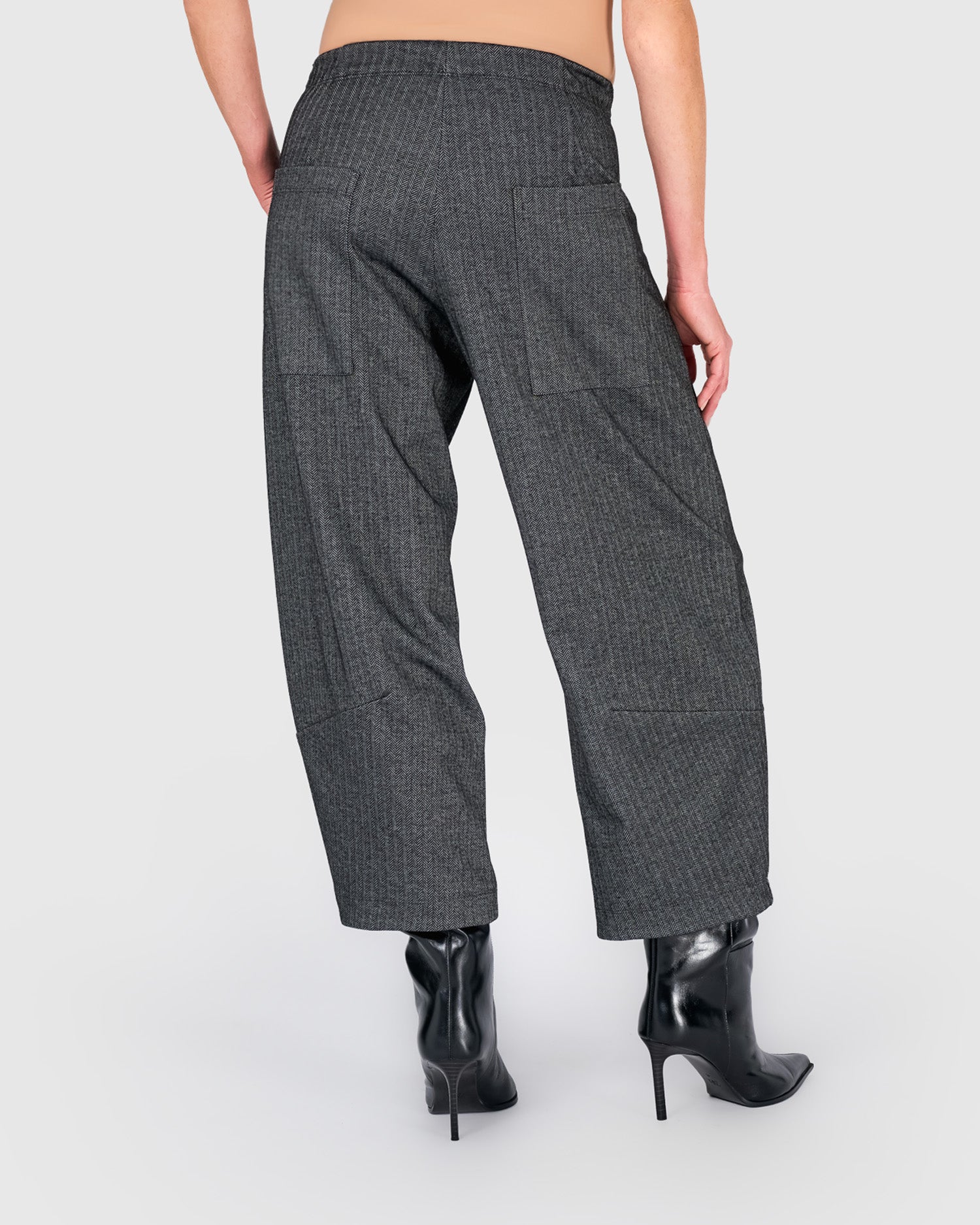 alembika-atelier-herringbone-hose-steel image 4